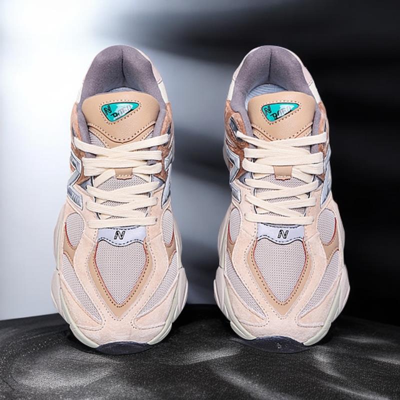 New fashion running shoes Outdoor sneakers Classic skateboard shoes men s and women s casual couple shoes, sizes: 36-44 38
New fashion running shoes Outdoor sneakers Classic skateboard shoes men s and women s casual couple shoes, sizes: 36-44 38
