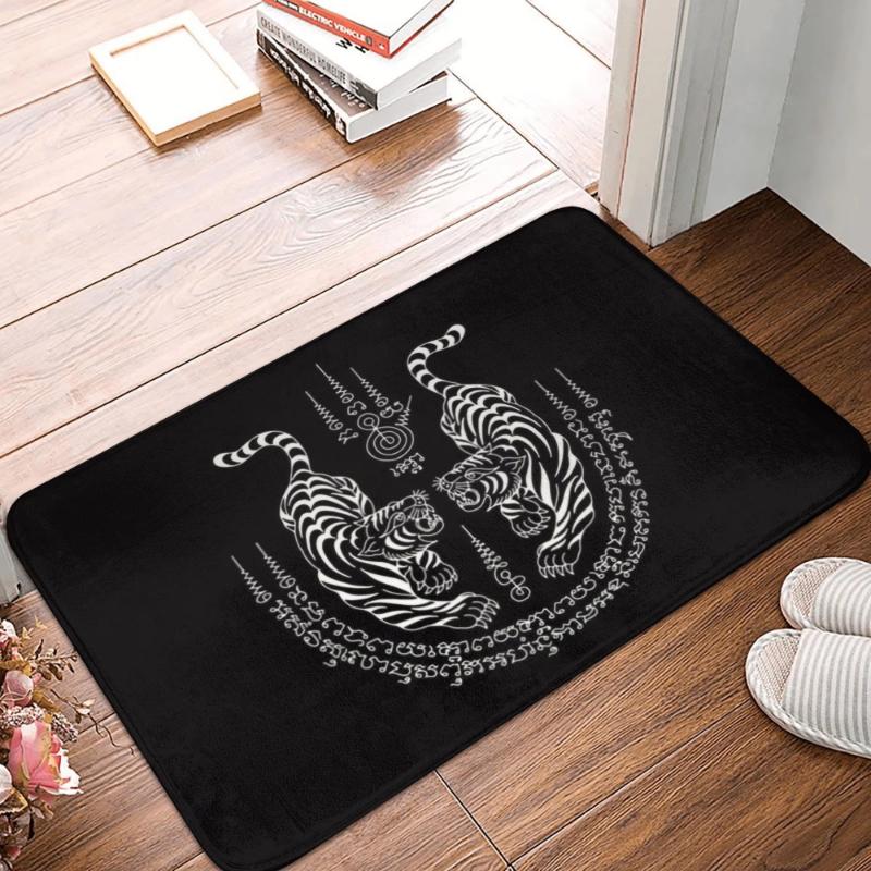 Thailand Twin Tiger Sak Yant Muay Thai Doormat Indoor Entrance Mat Non-Slip Kitchen Carpet Living Room Rug Welcome Doormat 40x60cm
Thailand Twin Tiger Sak Yant Muay Thai Doormat Indoor Entrance Mat Non-Slip Kitchen Carpet Living Room Rug Welcome Doormat 40x60cm