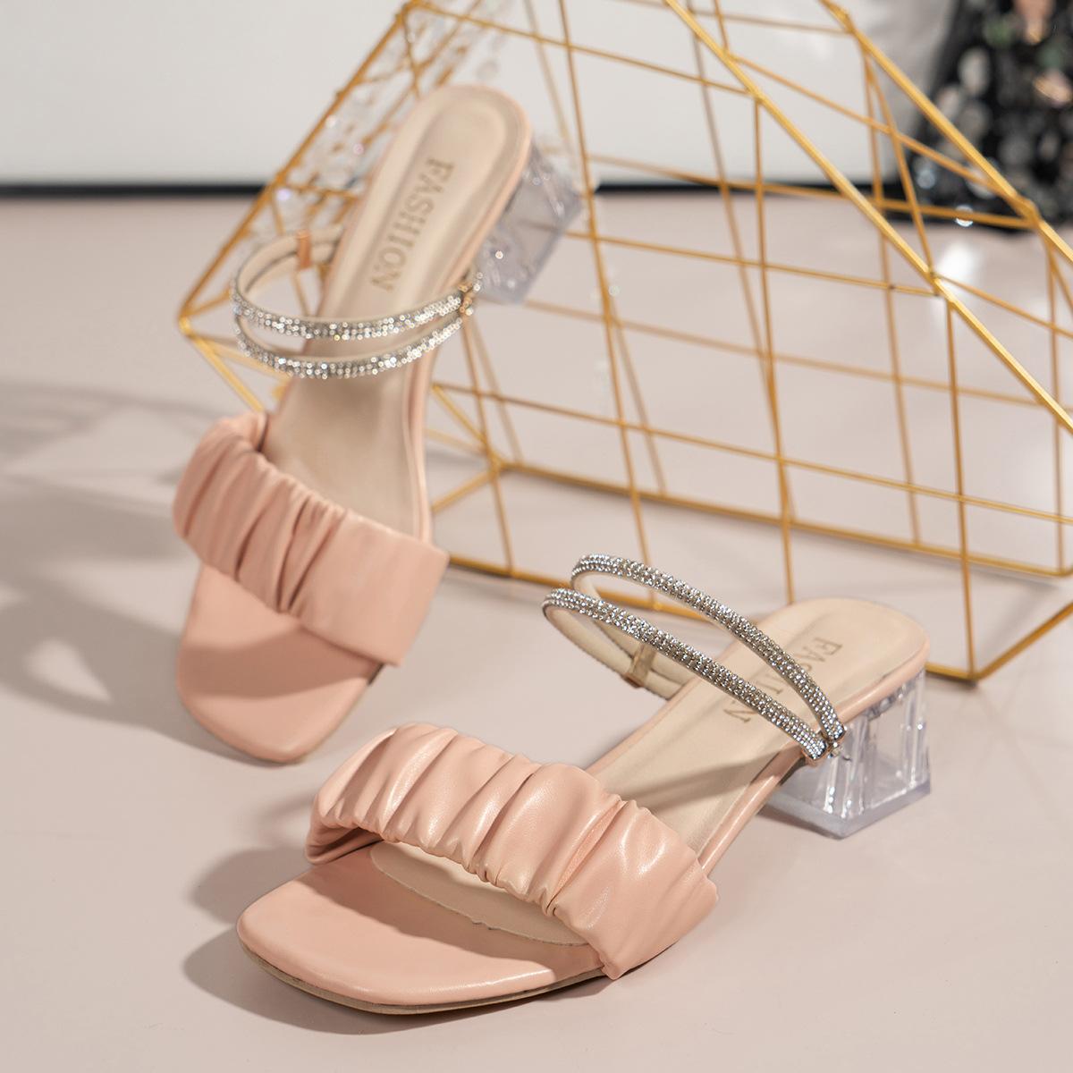 Босоножки на грубом каблуке женские 2024 новая летняя модная верхняя одежда на высоком каблуке хрустальные феи ветер две классные тапочки 40 розовый
Босоножки на грубом каблуке женские 2024 новая летняя модная верхняя одежда на высоком каблуке хрустальные феи ветер две классные тапочки 40 розовый