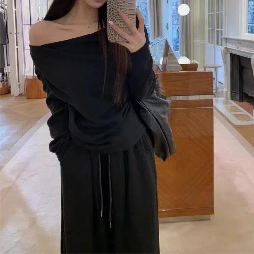 Женский свободный облегающий костюм весна/осень 2024 г.: Комплект из двух предметов: топ с открытыми плечами и широкие брюки во французском стиле S (80-95 lbs)
Женский свободный облегающий костюм весна/осень 2024 г.: Комплект из двух предметов: топ с открытыми плечами и широкие брюки во французском стиле S (80-95 lbs)