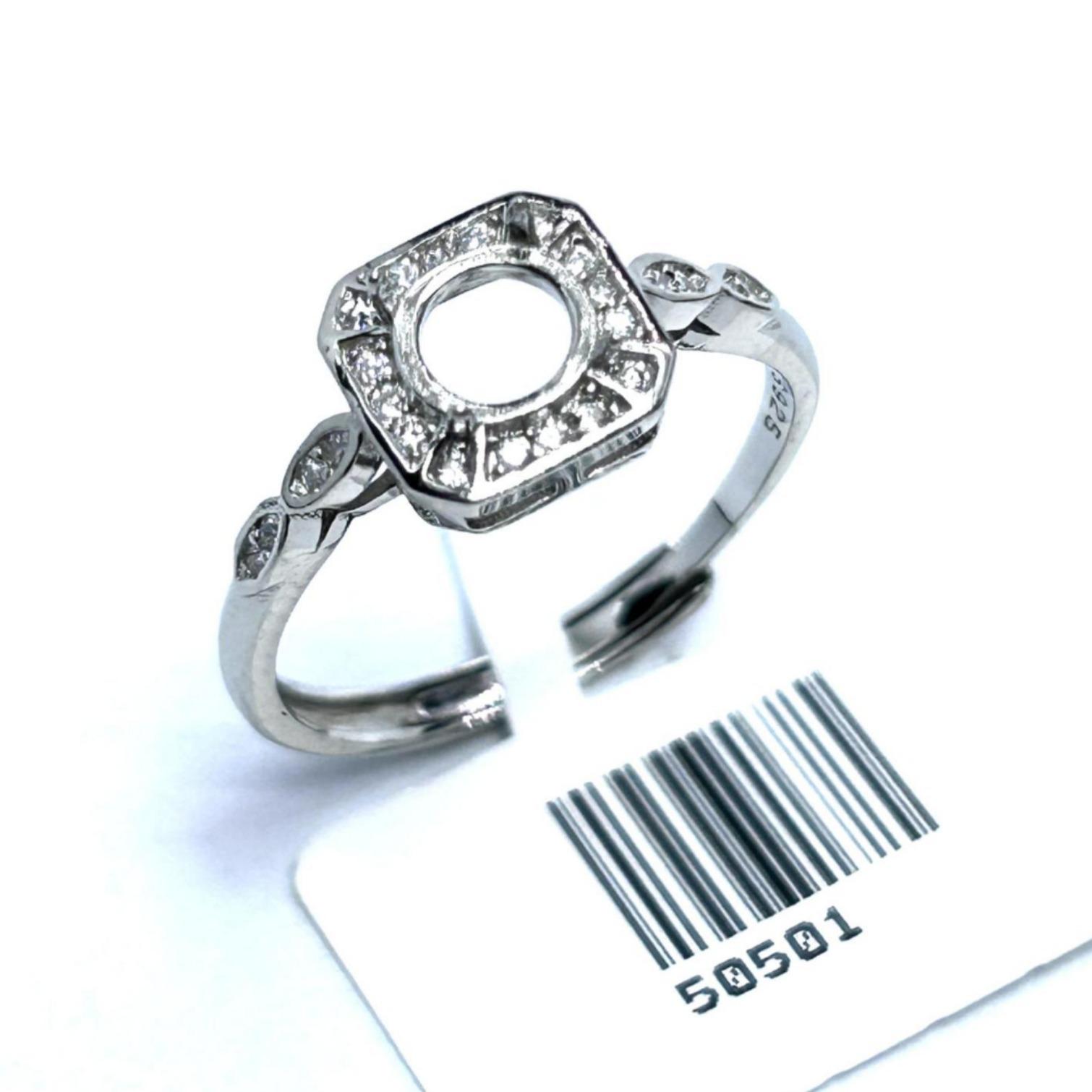 S925 Sterling Silver White Gold-Plated DIY Ring Setting with Round Flat Bottom Adjustable Opening
S925 Sterling Silver White Gold-Plated DIY Ring Setting with Round Flat Bottom Adjustable Opening