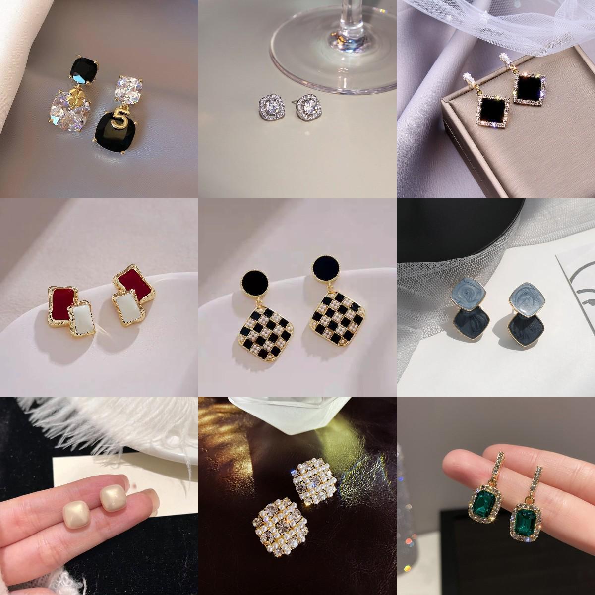 Geometric Square Sterling Silver Earrings - Minimalist and Elegant Design for Women 10-BZ03 Square
Geometric Square Sterling Silver Earrings - Minimalist and Elegant Design for Women 10-BZ03 Square