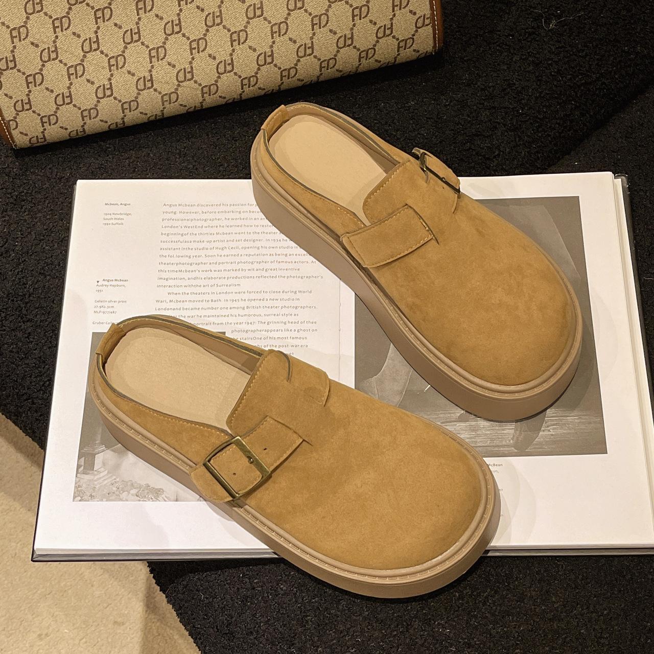 Женские ретро-тапочки на толстой подошве, новинка осени и зимы 2025 года, пушистые тапочки для улицы, хлопковые тапочки-шлепанцы с закрытым носком и флисовой подкладкой 40
Женские ретро-тапочки на толстой подошве, новинка осени и зимы 2025 года, пушистые тапочки для улицы, хлопковые тапочки-шлепанцы с закрытым носком и флисовой подкладкой 40