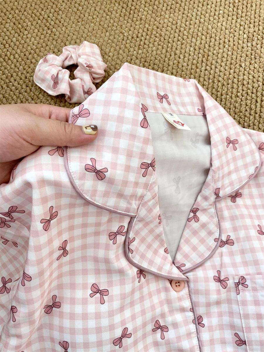 Full print pink plaid bow pajamas women s summer short-sleeved shorts cardigan set women s casual loungewear S
Full print pink plaid bow pajamas women s summer short-sleeved shorts cardigan set women s casual loungewear S