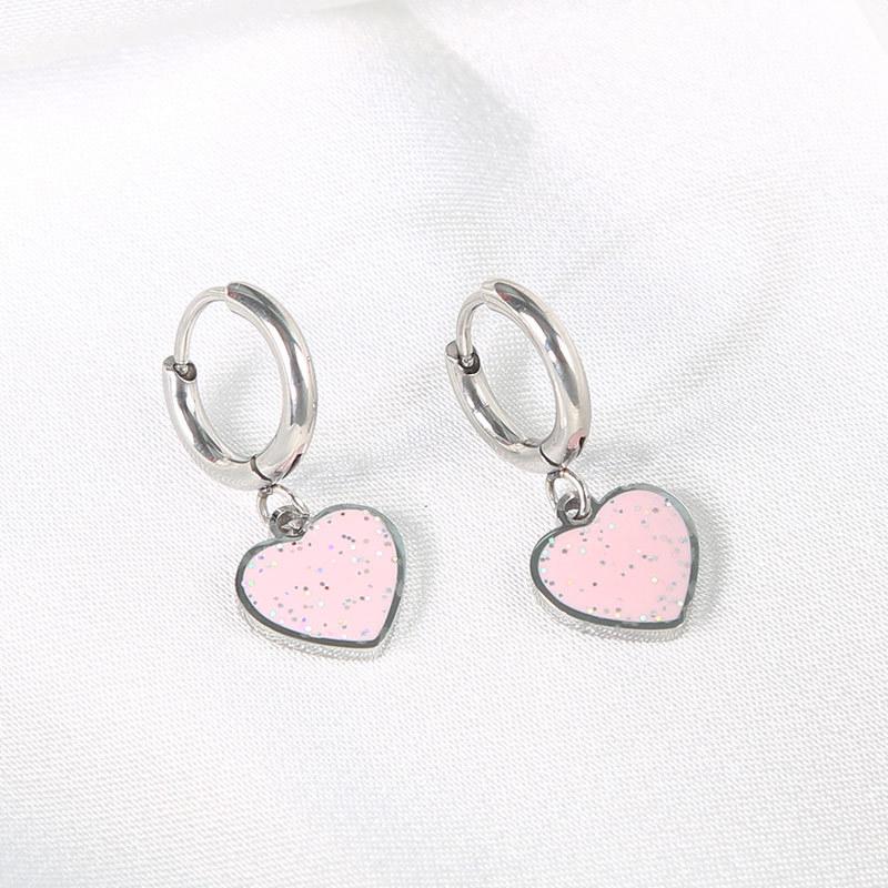European and American style retro earrings, personalized love peach heart ear buckle, simple and versatile temperament Internet celebrity stud
European and American style retro earrings, personalized love peach heart ear buckle, simple and versatile temperament Internet celebrity stud