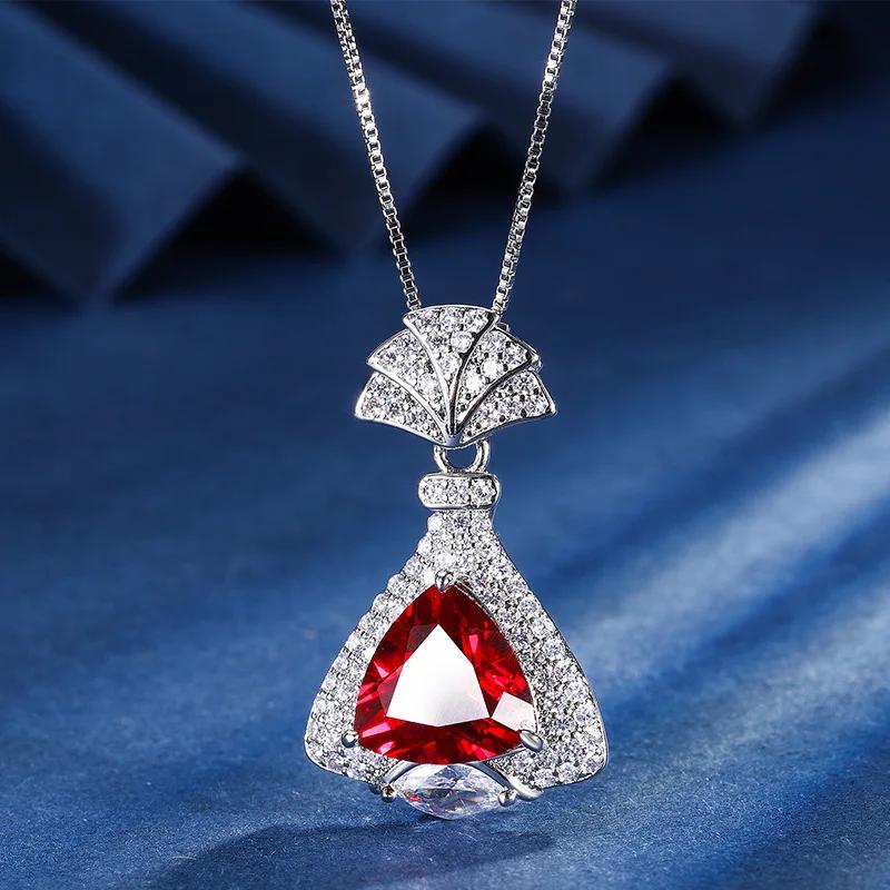 12*12mm Red Triangle Crystal Skirt Flower Temperament Pendant Necklace Women s Jewelry Speedy Shipping Solutions красный
12*12mm Red Triangle Crystal Skirt Flower Temperament Pendant Necklace Women s Jewelry Speedy Shipping Solutions красный