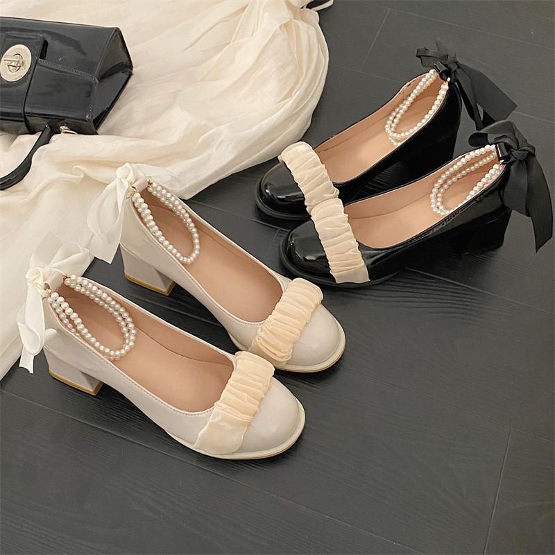 Mary Jane shoes 2024 new pearl ribbon bow high heels women s head thick heel light mouth versatile single shoes 35
Mary Jane shoes 2024 new pearl ribbon bow high heels women s head thick heel light mouth versatile single shoes 35