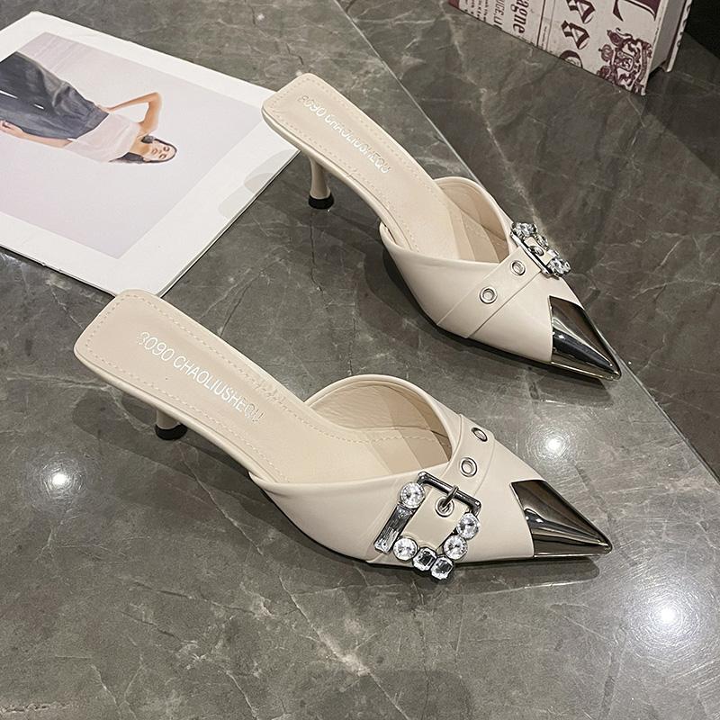 Mid Heel Hoof Heels Modern Slippers Summer Outside 2024 High Quality Ladies Shoes Mixed Colors Buckle Sexy Women s Slippers 
Mid Heel Hoof Heels Modern Slippers Summer Outside 2024 High Quality Ladies Shoes Mixed Colors Buckle Sexy Women s Slippers