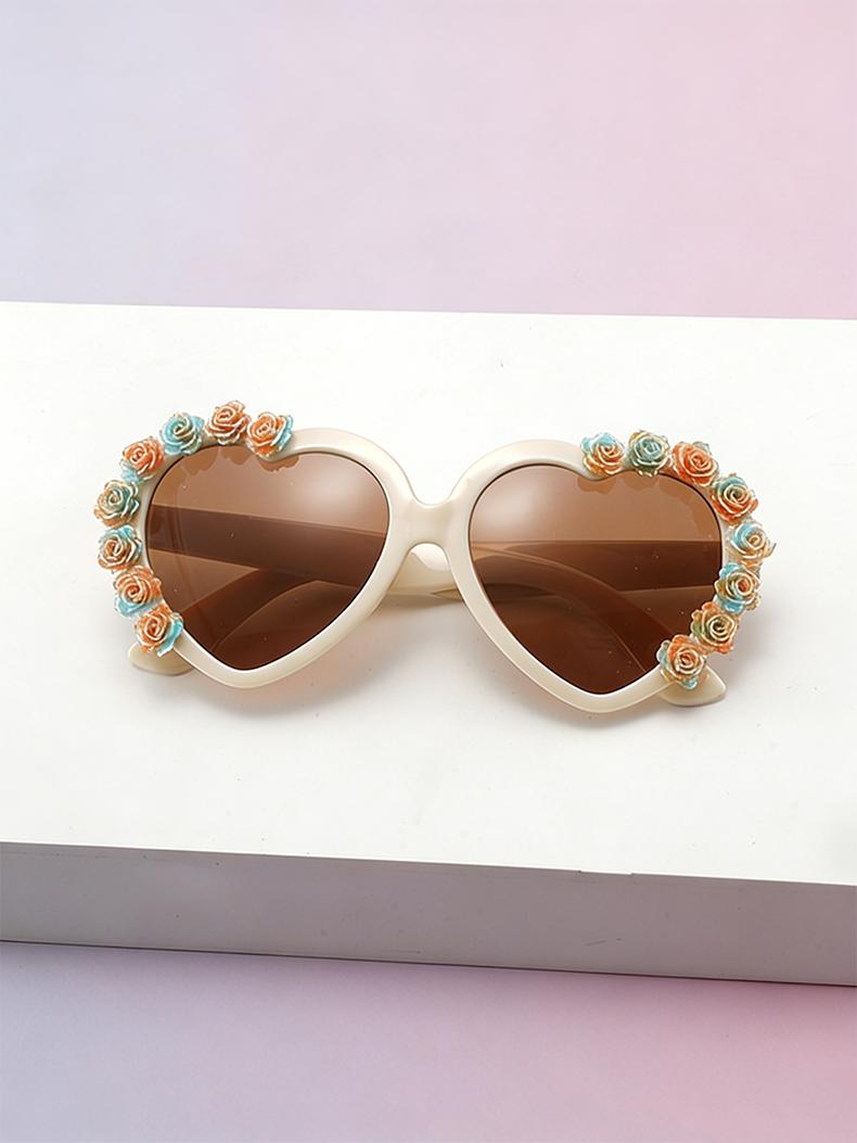 Floral Heart Kids Sunglasses with Rose Accent Lightweight Comfortable Shades for Outdoor Play Birthday Gift KJ286
Floral Heart Kids Sunglasses with Rose Accent Lightweight Comfortable Shades for Outdoor Play Birthday Gift KJ286