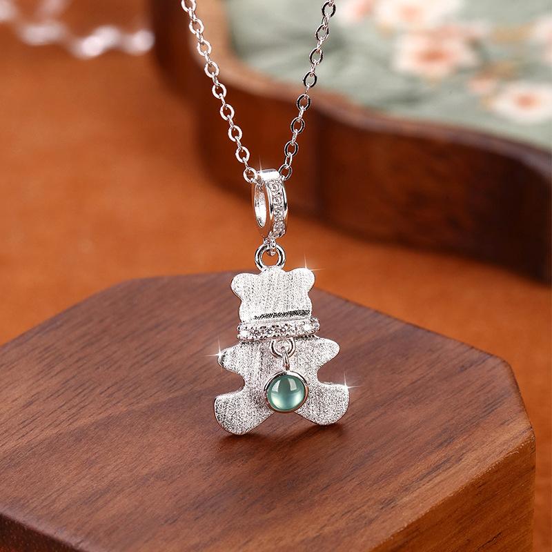 Light luxury niche design ice natural yang green jadeite sterling silver pendant bear necklace simple temperament versatile unique jewelry gift 925 silver
Light luxury niche design ice natural yang green jadeite sterling silver pendant bear necklace simple temperament versatile unique jewelry gift 925 silver