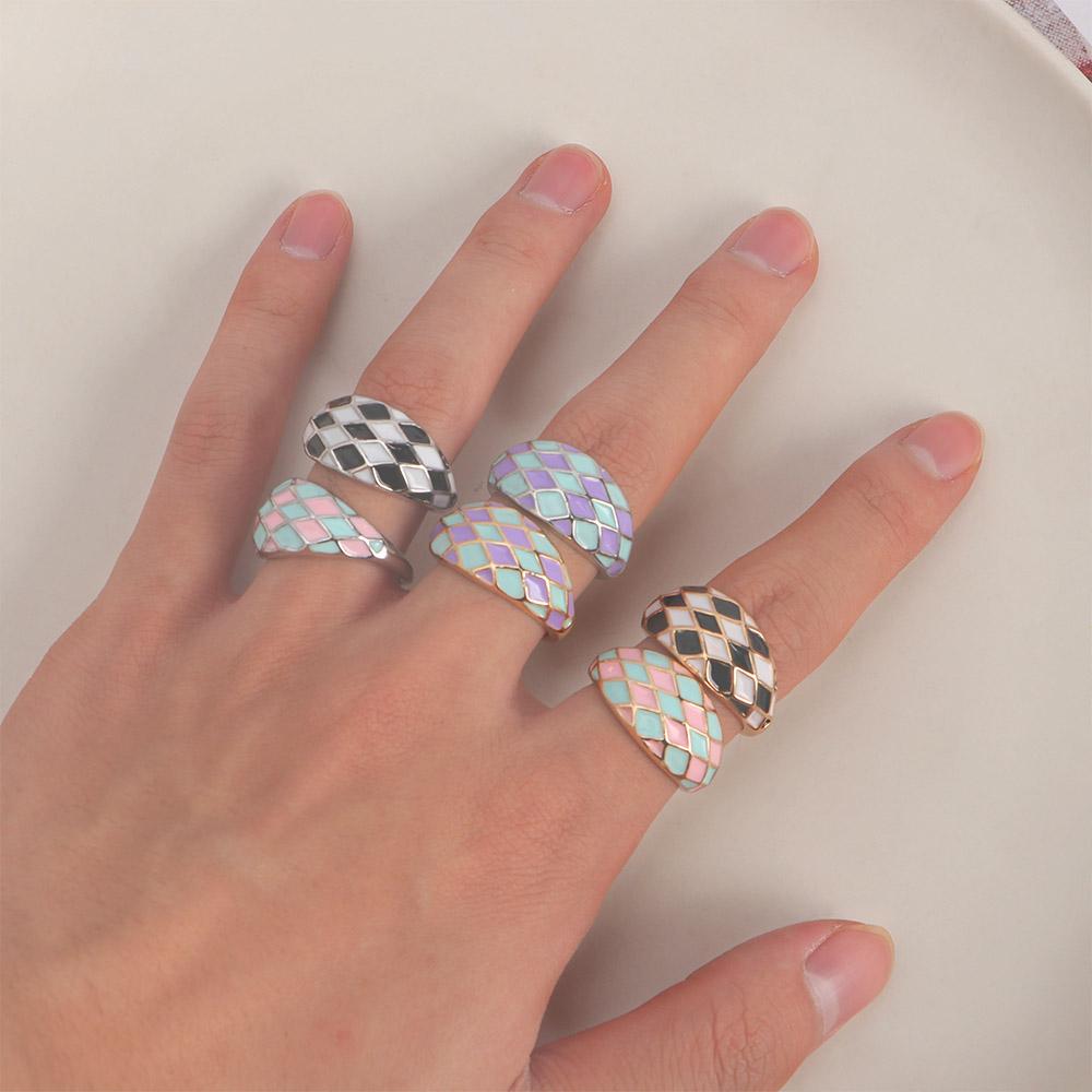 Vintage Geometric Plaid Women Korean Fashion Jewelry Diamond shape Bread Rings Enamel Rings 6-blue&pink gold
Vintage Geometric Plaid Women Korean Fashion Jewelry Diamond shape Bread Rings Enamel Rings 6-blue&pink gold