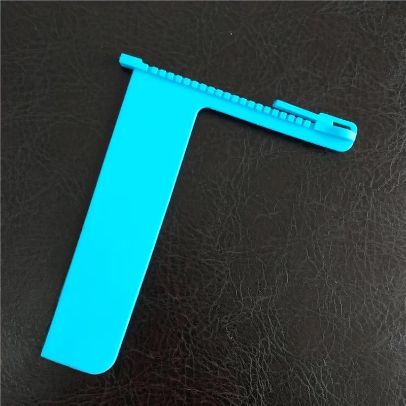Generic Creative Advertising Zipper Shaped Bookmarks Cute Plastic Hollow Book Clips Small Gifts For Book Lovers Students Reading
Generic Creative Advertising Zipper Shaped Bookmarks Cute Plastic Hollow Book Clips Small Gifts For Book Lovers Students Reading