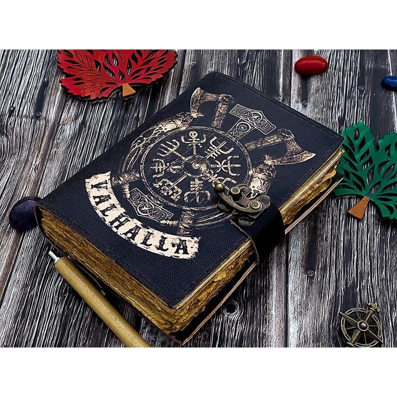 Кожаный блокнот ручной работы Вальхалла викинг Вегвизир Блокнот для путешествий Скетчбук Чистый блокнот Для мужчин женщин день рождения 7 x 5 in чёрный
Кожаный блокнот ручной работы Вальхалла викинг Вегвизир Блокнот для путешествий Скетчбук Чистый блокнот Для мужчин женщин день рождения 7 x 5 in чёрный