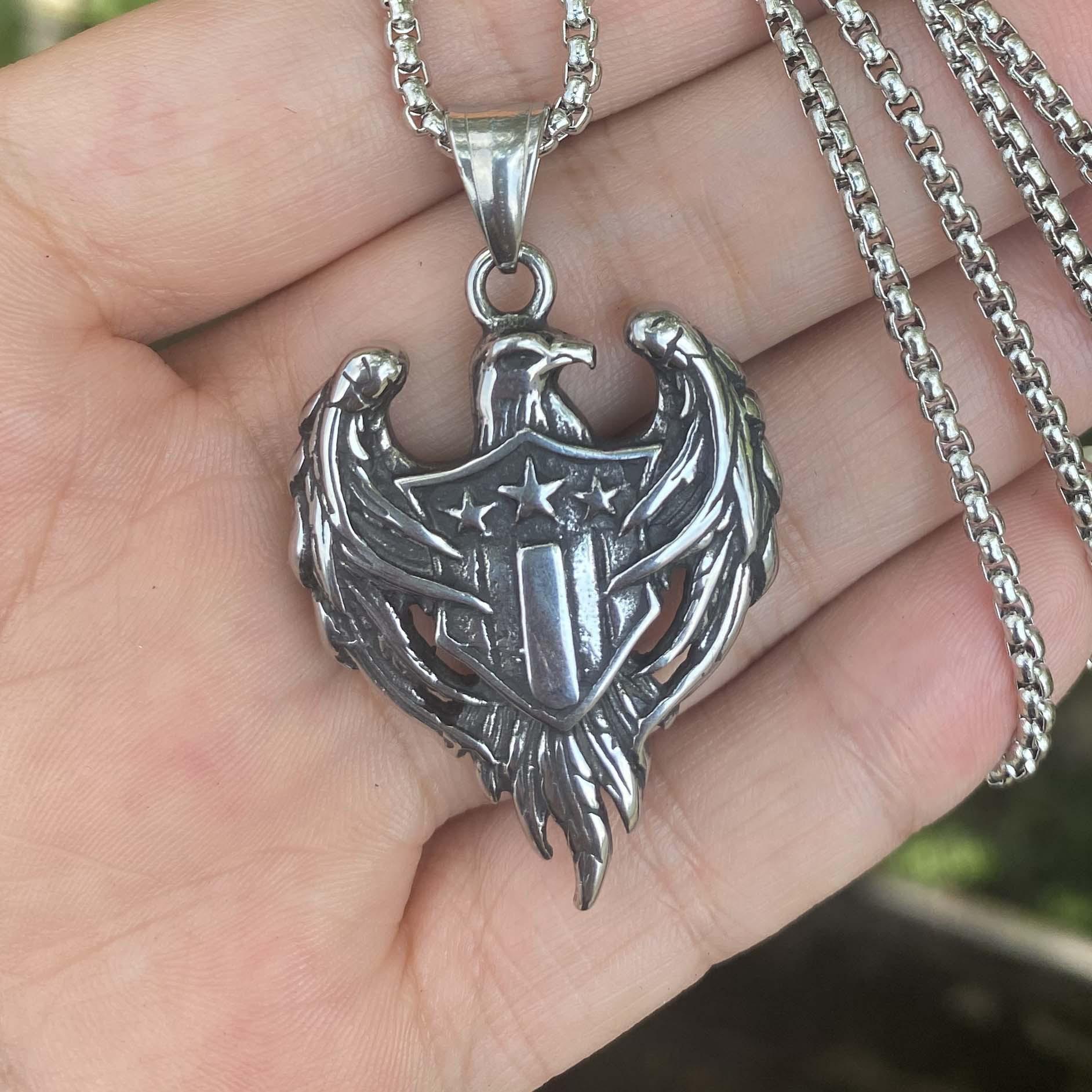 Кольє П ятикутна Зірка Панк Ретро Стиль Капітана Америки Орел Підвіска 50CM(Necklace Size)
Кольє П ятикутна Зірка Панк Ретро Стиль Капітана Америки Орел Підвіска 50CM(Necklace Size)