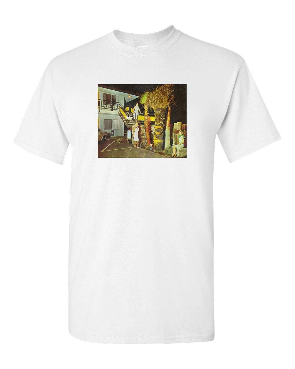 Retro Tiki T Shirt White Cotton Bar Mug Restaurant No. 68 Resort Hotel M
Retro Tiki T Shirt White Cotton Bar Mug Restaurant No. 68 Resort Hotel M