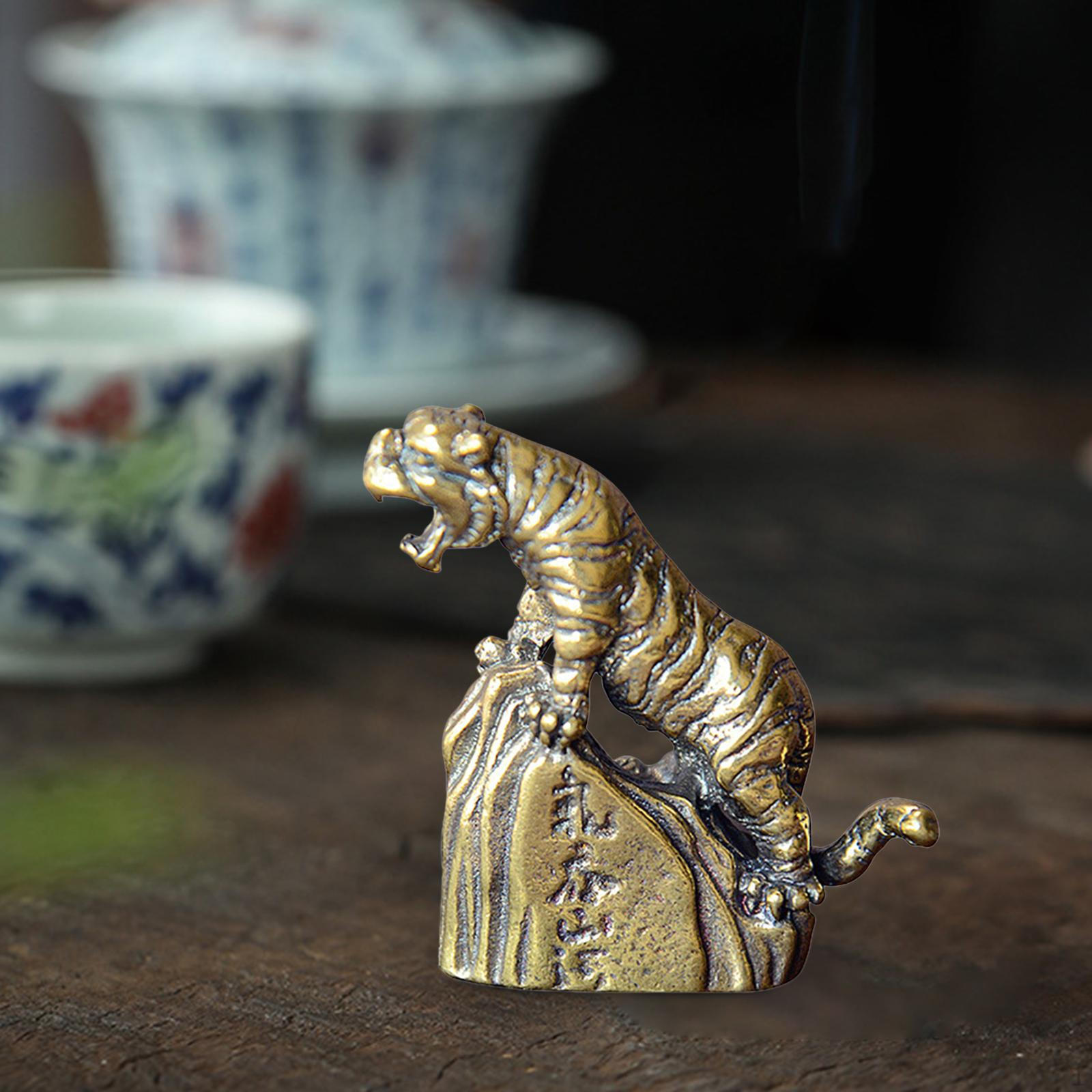 Tiger Statue Brass Sculpture Craft Decorative Accessories Toy Figurine Collectible Animal Ornament
Tiger Statue Brass Sculpture Craft Decorative Accessories Toy Figurine Collectible Animal Ornament