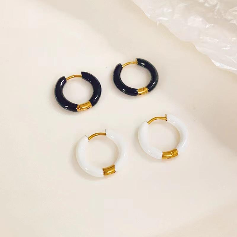French retro drip glaze earrings niche design sense premium earrings unique ear buckle titanium steel plated K gold multi-color 18K белый
French retro drip glaze earrings niche design sense premium earrings unique ear buckle titanium steel plated K gold multi-color 18K белый