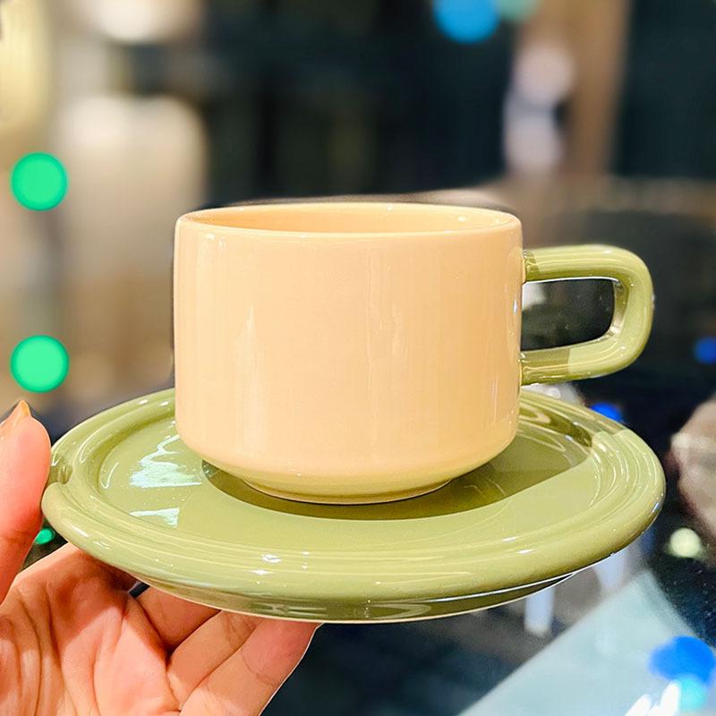 Minimalist Color Blocking Ceramic Coffee Cup Designer Style High End and Exquisite American Style Cups and Saucers for Office Afternoon Tea 250ml
Minimalist Color Blocking Ceramic Coffee Cup Designer Style High End and Exquisite American Style Cups and Saucers for Office Afternoon Tea 250ml