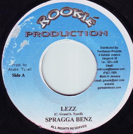 7-дюймовая пластинка SPRAGGA BENZ - Lezz NONE Rookie Producti 1999 Ямайка Регги, Ска и Даб Б/У
7-дюймовая пластинка SPRAGGA BENZ - Lezz NONE Rookie Producti 1999 Ямайка Регги, Ска и Даб Б/У