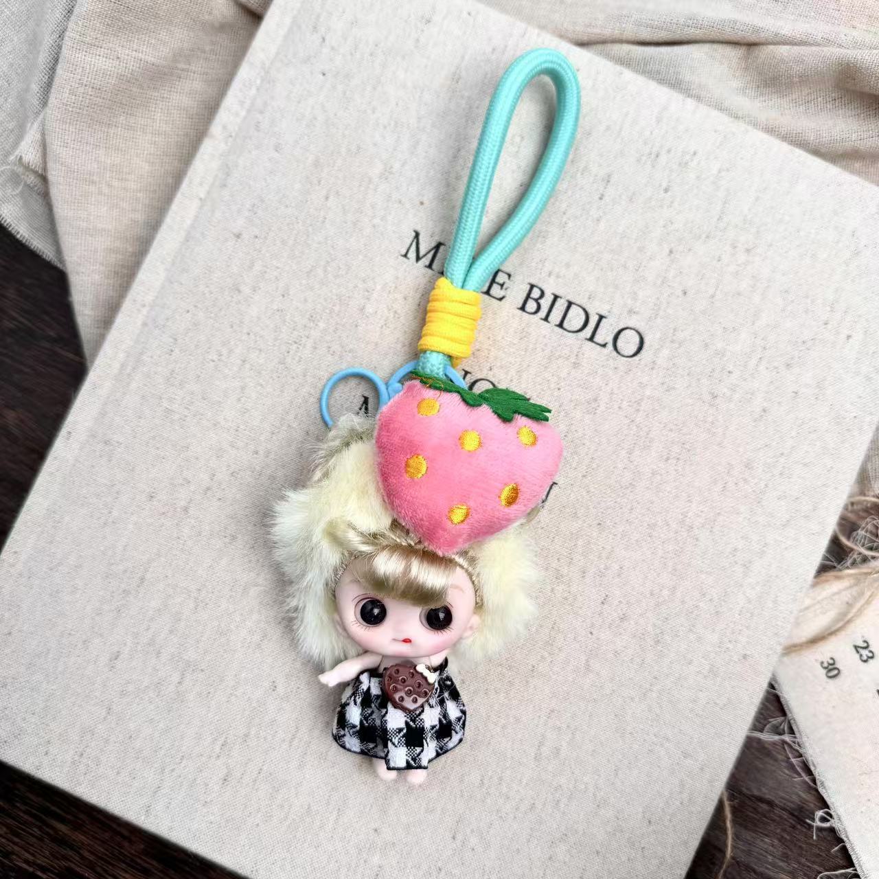 Cute Strawberry Fruit Headgear Maruko Princess Doll Toy Keychain 1/12 BJD Doll Joints Movable Backpack Decor Pendant Kids Gift
Cute Strawberry Fruit Headgear Maruko Princess Doll Toy Keychain 1/12 BJD Doll Joints Movable Backpack Decor Pendant Kids Gift