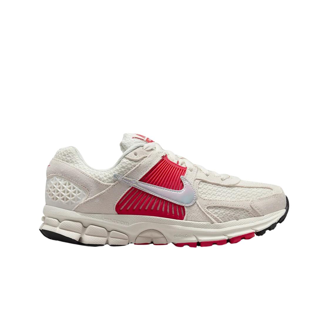 (w) Nike Zoom Vomero 5 Sail Siren Red 270
(w) Nike Zoom Vomero 5 Sail Siren Red 270