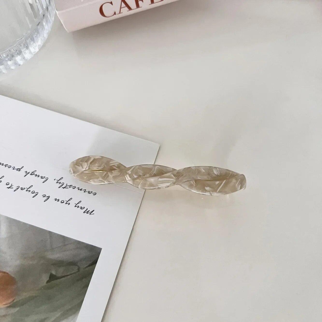 Проста заколка для волосся Ацетатна шпилька Жіночі жіночі аксесуари для волосся Ювелірні вироби Корейські жіночі заколки Заколки для волосся Головні убори для дівчат
Проста заколка для волосся Ацетатна шпилька Жіночі жіночі аксесуари для волосся Ювелірні вироби Корейські жіночі заколки Заколки для волосся Головні убори для дівчат