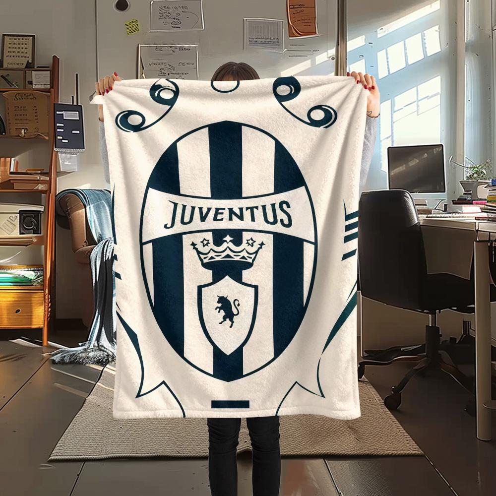 Juve Print FlAannel Blanket, High quality Comfortable for All Seasons, Home Decor, Warmth and Comfort 80cm x 120cm
Juve Print FlAannel Blanket, High quality Comfortable for All Seasons, Home Decor, Warmth and Comfort 80cm x 120cm