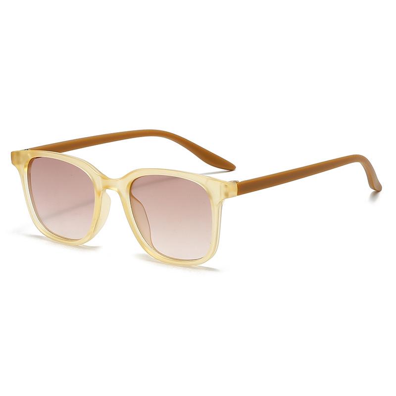 Retro Korean Light-Colored Sunglasses for Women - Fashion Trend, Sun Protection & Influencer Style
Retro Korean Light-Colored Sunglasses for Women - Fashion Trend, Sun Protection & Influencer Style