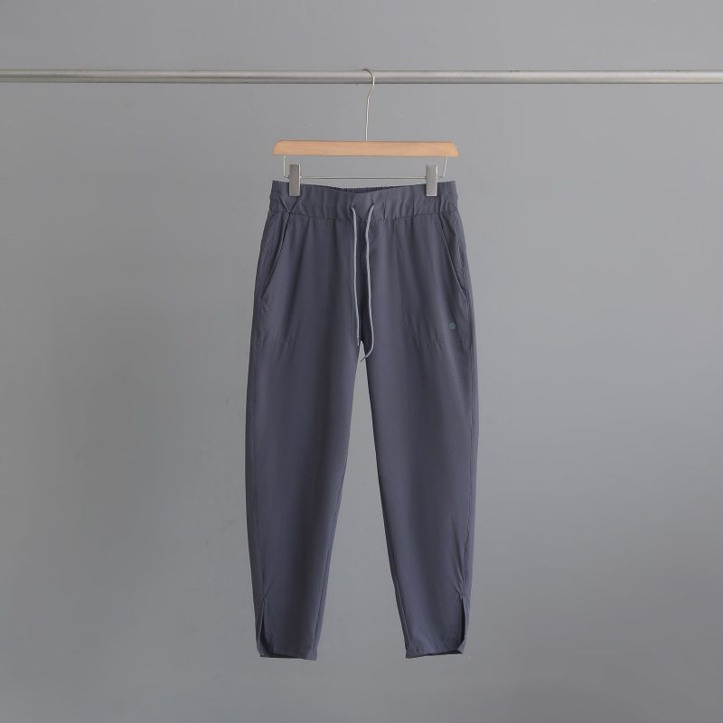 Европейские и американские весенне-летние повседневные брюки для йоги, эластичные тканые быстросохнущие брюки с высокой талией, мягкие дышащие эластичные капри с эластичной талией Dark gray S
Европейские и американские весенне-летние повседневные брюки для йоги, эластичные тканые быстросохнущие брюки с высокой талией, мягкие дышащие эластичные капри с эластичной талией Dark gray S