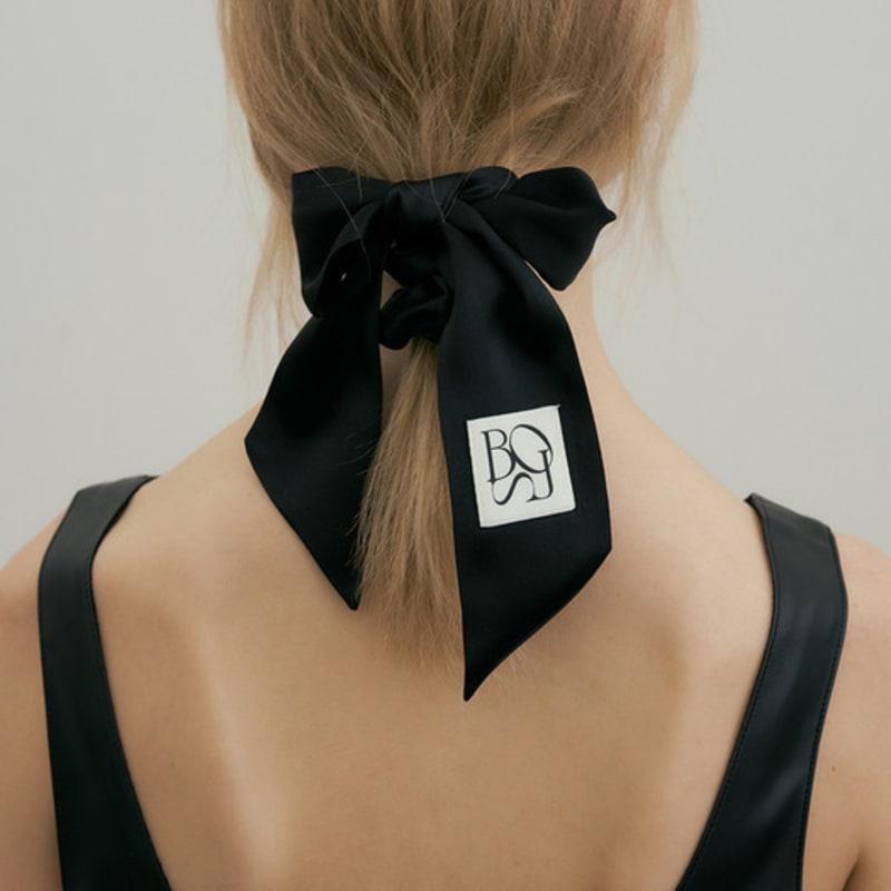 BB’DE SOLI’DE vere silk hair scarf (3 color) black
BB’DE SOLI’DE vere silk hair scarf (3 color) black