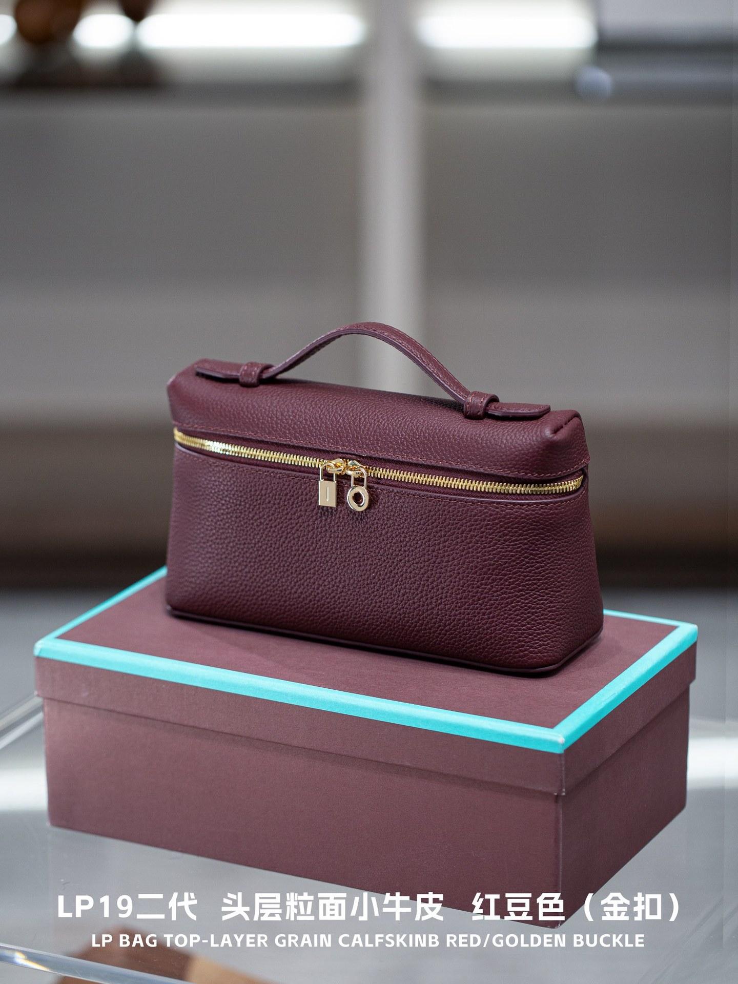 Lagerfeld 2-го поколения LP19 Ремешок-цепочка из кожи теленка высшего качества Новый стиль Укради свою маленькую квадратную сумку Ручная Одноплечевая Кросс-боди Женская сумка 20cm
Lagerfeld 2-го поколения LP19 Ремешок-цепочка из кожи теленка высшего качества Новый стиль Укради свою маленькую квадратную сумку Ручная Одноплечевая Кросс-боди Женская сумка 20cm