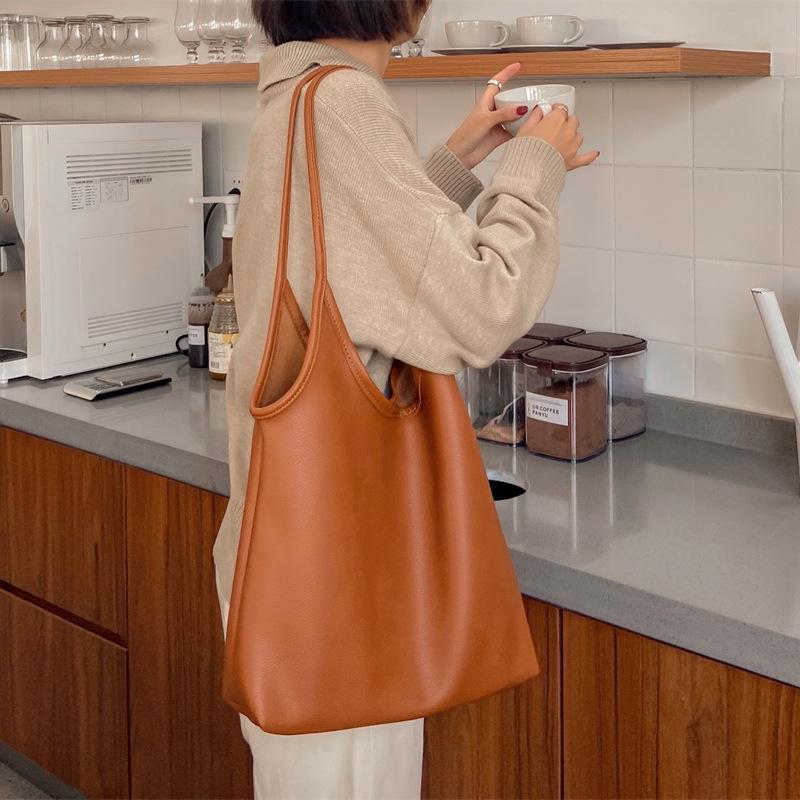 College Wind Mother Bag Shopping Bag Fashion Everything Soft Leather Shoulder Tote Bag Woman коричневий
College Wind Mother Bag Shopping Bag Fashion Everything Soft Leather Shoulder Tote Bag Woman коричневий
