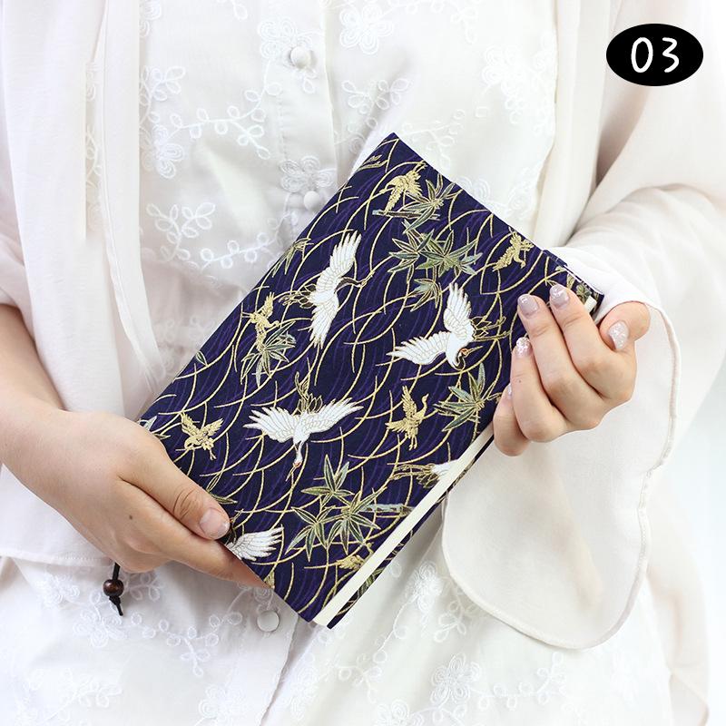 Защитный рукав для обложки книги формата А5 из печатного льна для романов в мягкой обложке, съемный тканевый пылезащитный чехол с цветочным дизайном, подарок для книголюбов
Защитный рукав для обложки книги формата А5 из печатного льна для романов в мягкой обложке, съемный тканевый пылезащитный чехол с цветочным дизайном, подарок для книголюбов