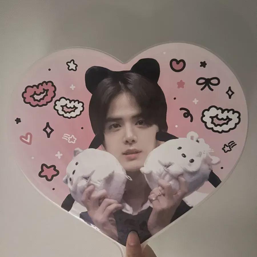 Theboyz Ёнхун Вучива
Theboyz Ёнхун Вучива