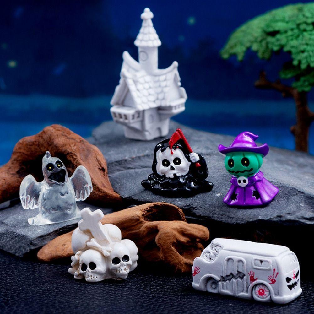 Mini Halloween Small Ornaments Resin Crafts Ghost Festival Ornaments Pumpkin Ornaments Party Decor style 6
Mini Halloween Small Ornaments Resin Crafts Ghost Festival Ornaments Pumpkin Ornaments Party Decor style 6