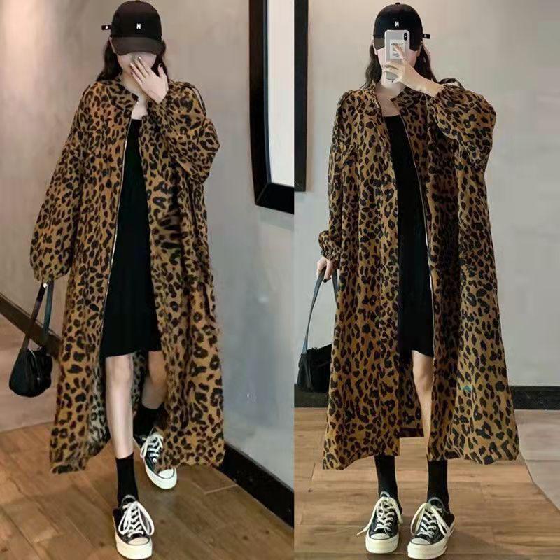 Plus Size Leopard Print Tie-Dye Over-the-Knee Windbreaker with Shirt Collar for Women 2XL 150-200 Jin
Plus Size Leopard Print Tie-Dye Over-the-Knee Windbreaker with Shirt Collar for Women 2XL 150-200 Jin