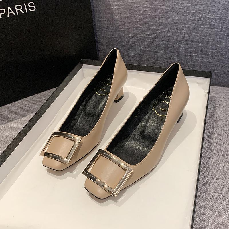 Internet celebrities with the same square buckle single shoes 2024 spring and autumn new shallow mouth single shoes patent leather black comfortable f 40
Internet celebrities with the same square buckle single shoes 2024 spring and autumn new shallow mouth single shoes patent leather black comfortable f 40