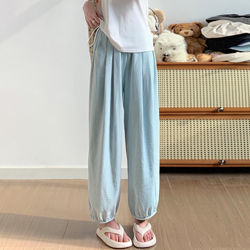 Summer Ice Cool Wide-Leg Maternity Carrot Pants - Cropped & Loose Fit for Petite XL
Summer Ice Cool Wide-Leg Maternity Carrot Pants - Cropped & Loose Fit for Petite XL