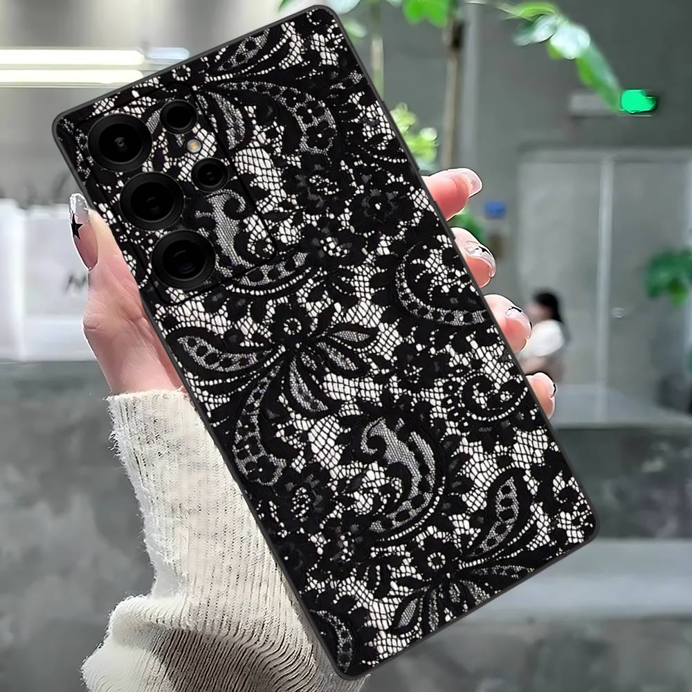 Lace Style Phone Case For Samsung S 24 Fe 25 Ultra Plus 20 Lite 21 30 22 23 24 22 Ultra 5G Fundas Samsung S21
Lace Style Phone Case For Samsung S 24 Fe 25 Ultra Plus 20 Lite 21 30 22 23 24 22 Ultra 5G Fundas Samsung S21