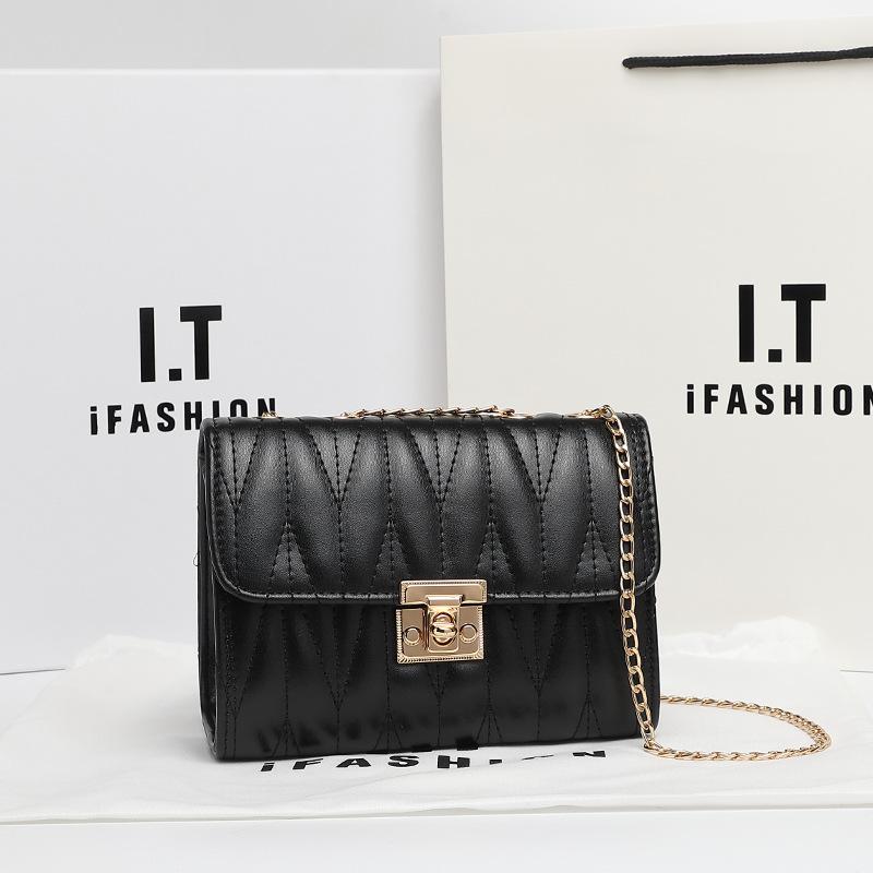 Fashion trend single shoulder women s bag bag striped fringed plum blossom chain crossbody small square bag чёрный
Fashion trend single shoulder women s bag bag striped fringed plum blossom chain crossbody small square bag чёрный