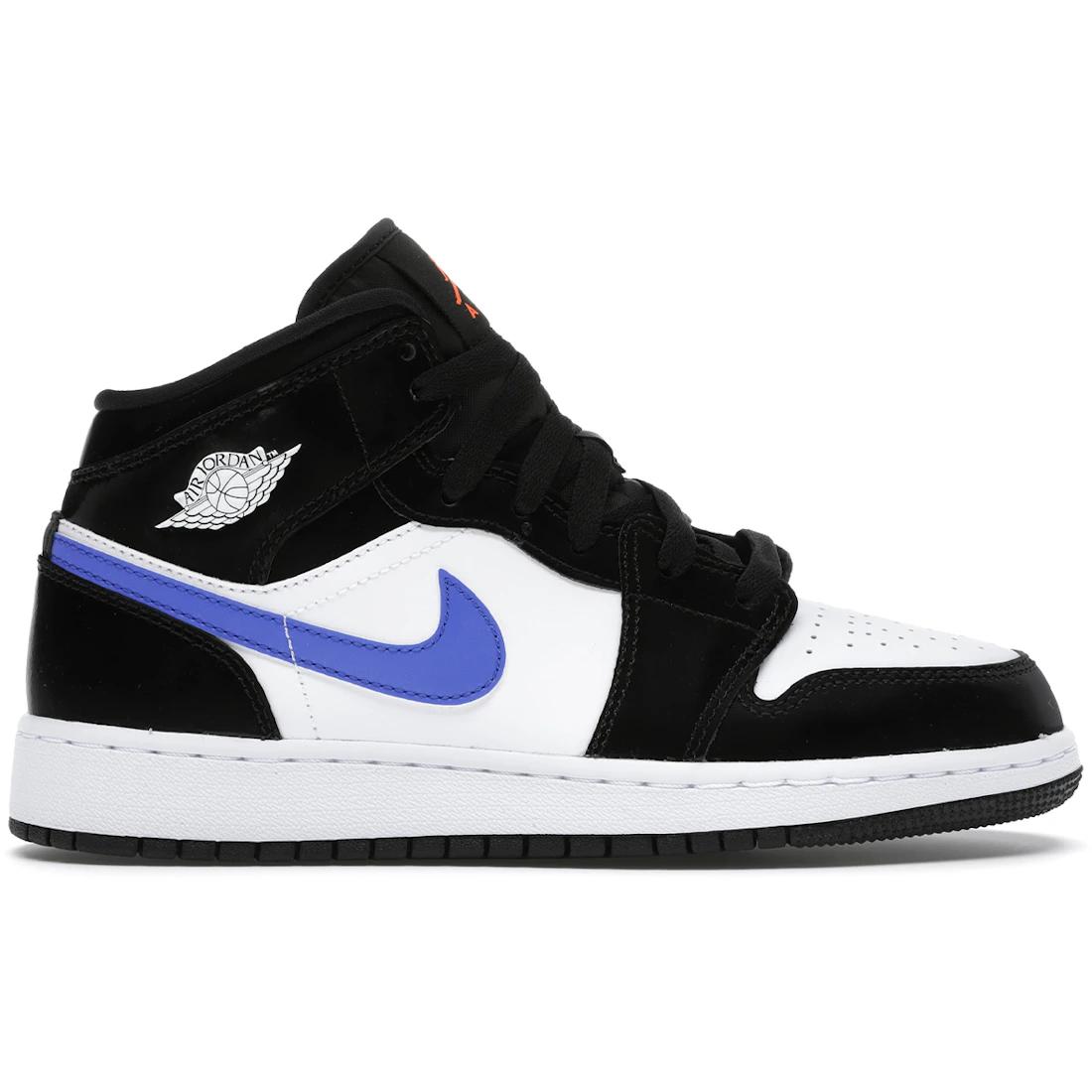 Кроссовки Jordan 1 Mid Черный Гоночный Синий Белый (GS)(554725-084) 35.5
Кроссовки Jordan 1 Mid Черный Гоночный Синий Белый (GS)(554725-084) 35.5