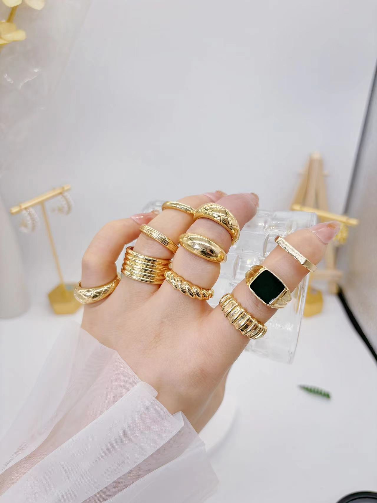 Cross-Border New Punk Style 10PCS Minimalist All-Match Glossy Men s And Women s Ring Sets, Men s And Women s Punk Chain Finger R
Cross-Border New Punk Style 10PCS Minimalist All-Match Glossy Men s And Women s Ring Sets, Men s And Women s Punk Chain Finger R