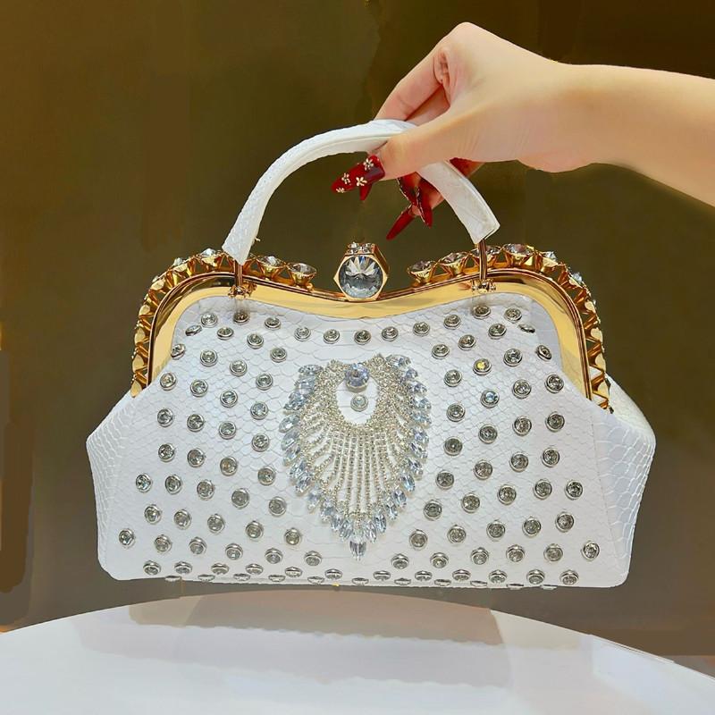2025 Luxury Fashion Big Diamonds Women Handbags Lady Brand Design High End Party Evening Bag Rhinestone Shoulder Messenger Bags
2025 Luxury Fashion Big Diamonds Women Handbags Lady Brand Design High End Party Evening Bag Rhinestone Shoulder Messenger Bags