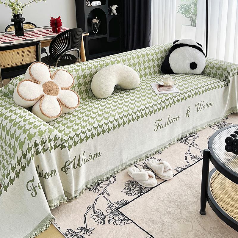 Диванный чехол Шенилл Наволочка Ткань Плед Четыре сезона Универсальный Все включено Универсальный Чехол Чехол 110*110cm
Диванный чехол Шенилл Наволочка Ткань Плед Четыре сезона Универсальный Все включено Универсальный Чехол Чехол 110*110cm