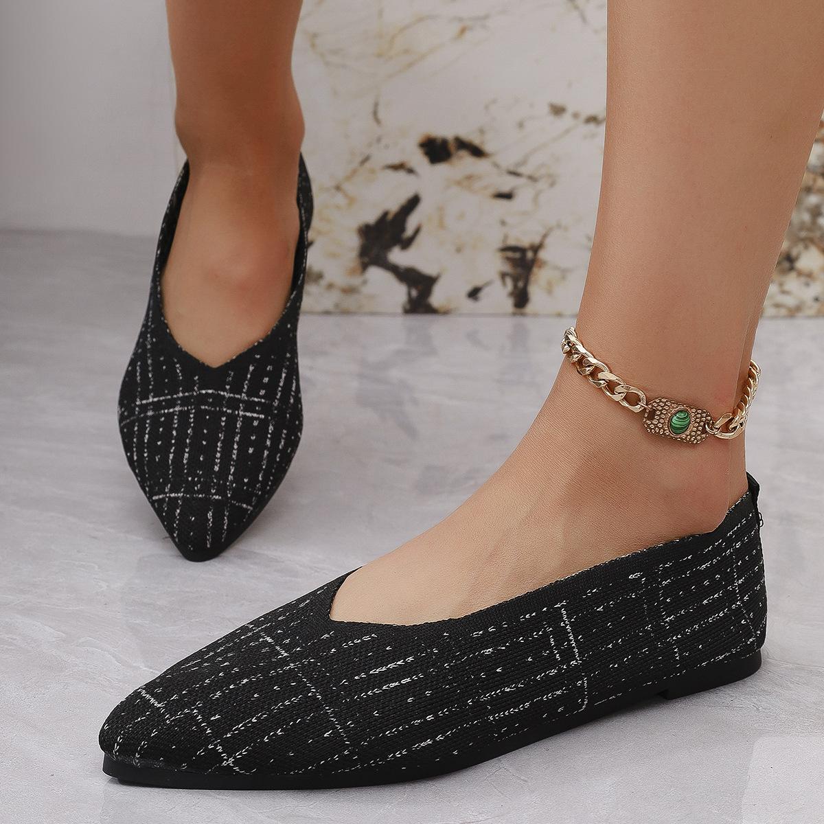 European and American pointed flat-soled single shoes summer new foreign trade large size soft-soled shoes comfortable shallow shoes 43
European and American pointed flat-soled single shoes summer new foreign trade large size soft-soled shoes comfortable shallow shoes 43