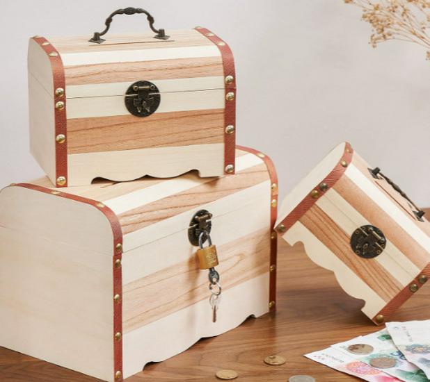 Creative Wooden Piggy Bank: Children s Treasure Chest Savings Jar Ornament, Birthday Gift
Creative Wooden Piggy Bank: Children s Treasure Chest Savings Jar Ornament, Birthday Gift