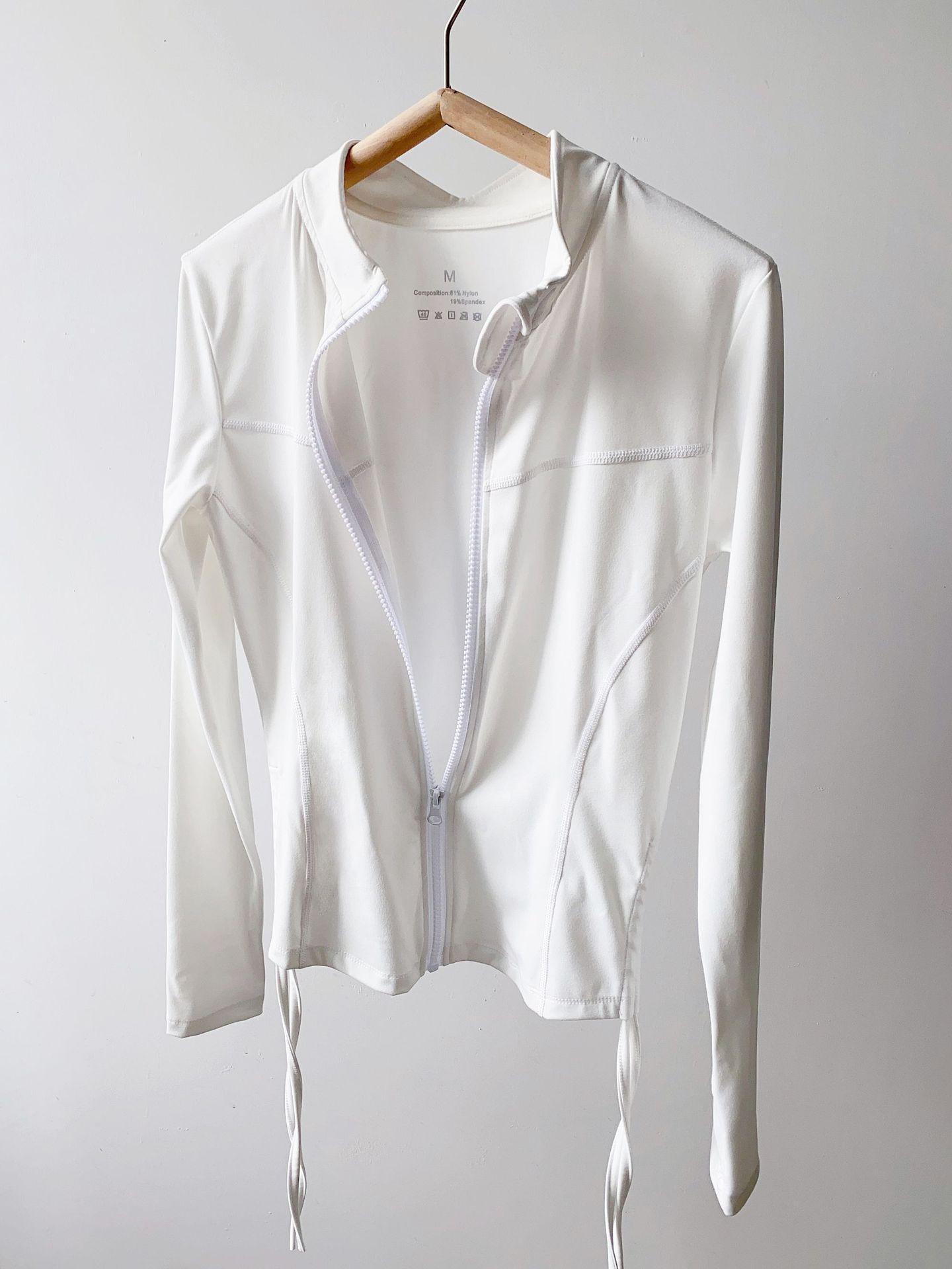 Спортивная куртка приталенного кроя Xi Yang Muxue: Воротник-стойка, молния, длинный рукав для бега и йоги, весна/лето. S (90-103)
Спортивная куртка приталенного кроя Xi Yang Muxue: Воротник-стойка, молния, длинный рукав для бега и йоги, весна/лето. S (90-103)