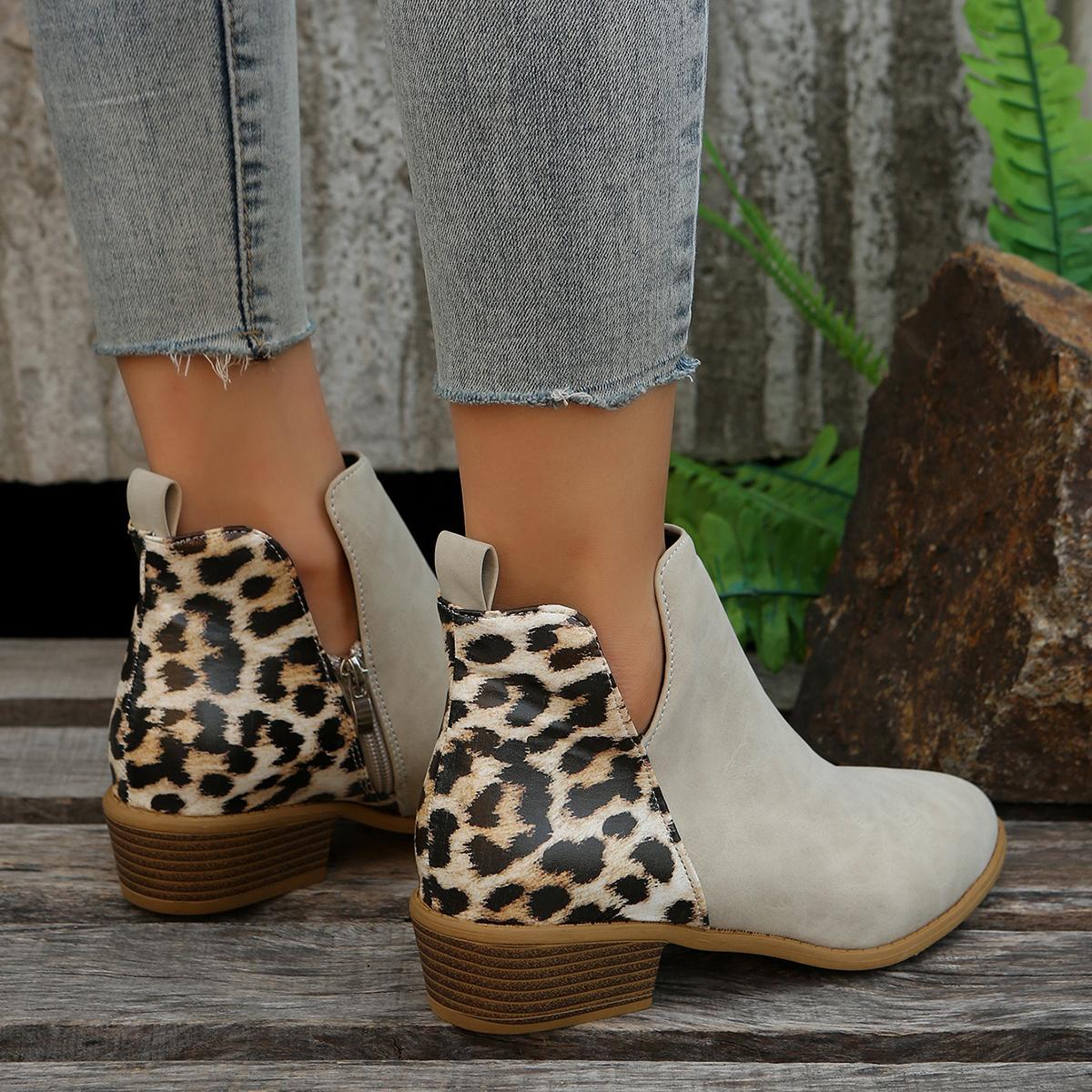 Леопардові зимові сексуальні жіночі ботильйони, осінні ПУ, жіночі короткі черевики челсі на блискавці, ретро, круглий носок, квадратний каблук, розмір 36-43 36 бежевий
Леопардові зимові сексуальні жіночі ботильйони, осінні ПУ, жіночі короткі черевики челсі на блискавці, ретро, круглий носок, квадратний каблук, розмір 36-43 36 бежевий