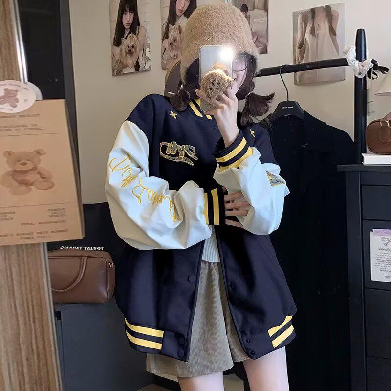 Женская бейсбольная куртка оверсайз в стиле ретро с цветными блоками и вышивкой - Весенняя коллекция XXL: Height 155-165CM (Weight 133-145 lbs) темно-синий
Женская бейсбольная куртка оверсайз в стиле ретро с цветными блоками и вышивкой - Весенняя коллекция XXL: Height 155-165CM (Weight 133-145 lbs) темно-синий