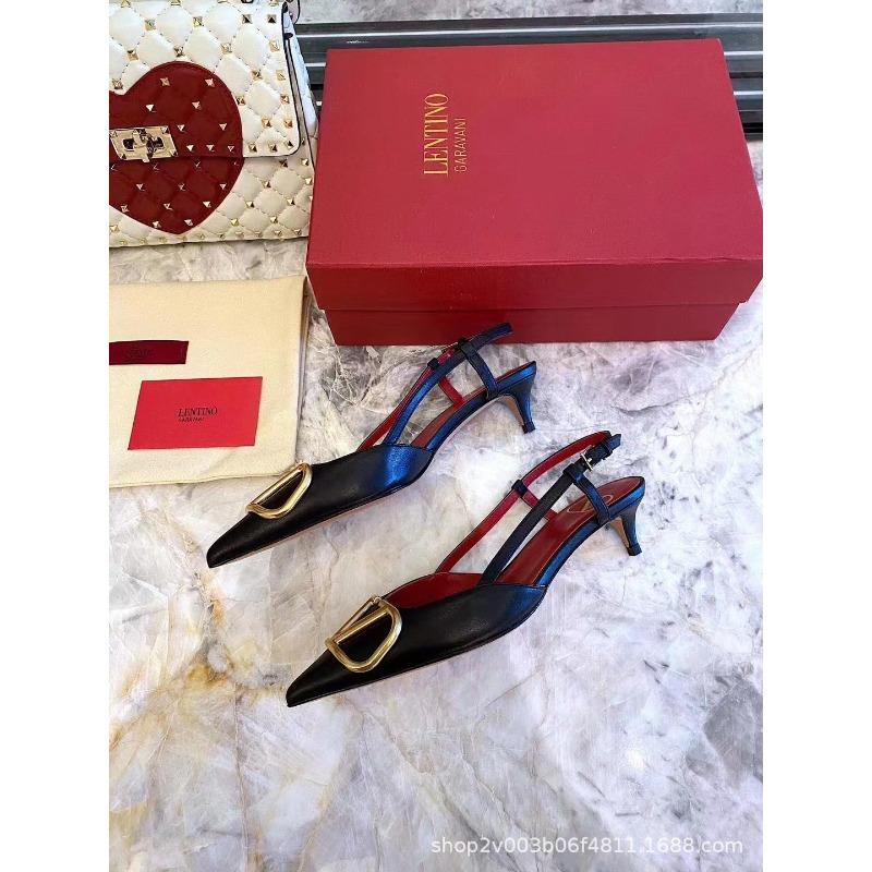 High heels women s shoes new metal buckle pointed single shoes patent leather bag head rear empty stiletto sandals 42 custom
High heels women s shoes new metal buckle pointed single shoes patent leather bag head rear empty stiletto sandals 42 custom